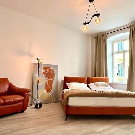 Palais Orange Altstadt, Zentral, Porzellanmanufaktur