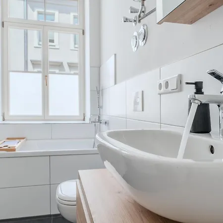 Διαμέρισμα Balkon Mit Weinbergblick Altstadt Parkplatz - Palais Orange Meißen